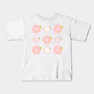 Pretty pink flowers Kids T-Shirt